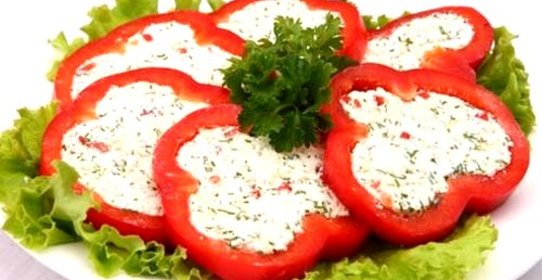 Перец, фаршированный сыром и зеленью