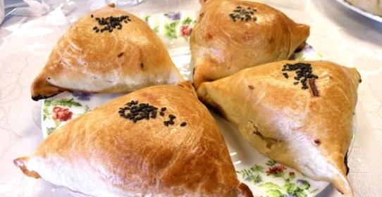 Самса с фаршем и картошкой