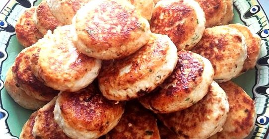 Котлеты из индейки с кинзой