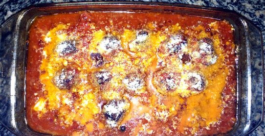 Тефтели из говядины в томатном соусе с сыром