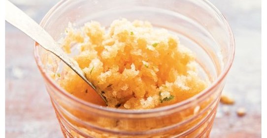 Гранита с абрикосами и белым вином