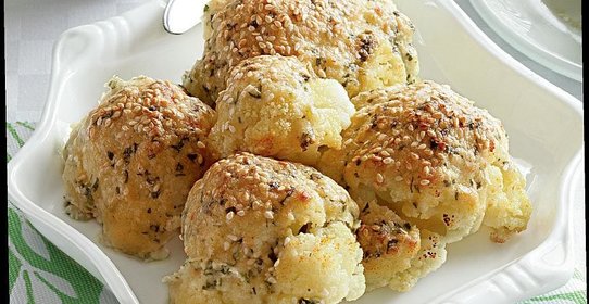 Цветная капуста под соусом из тхины