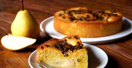 Бисквит с грушами