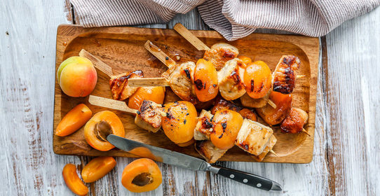 Шашлык из индейки с абрикосами