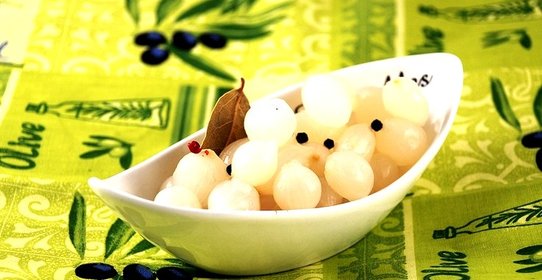 Маринованный в уксусе лук на зиму