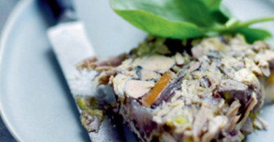 Террин из птицы в красном вине