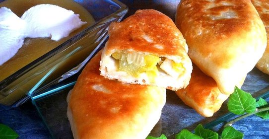 Пирожки с ревенем