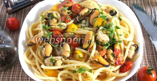 Спагетти с мидиями в масляно-винном соусе