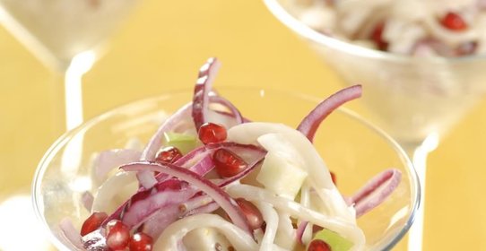 Салат из кальмаров с гранатами