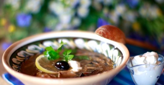 Грибная солянка с капустой