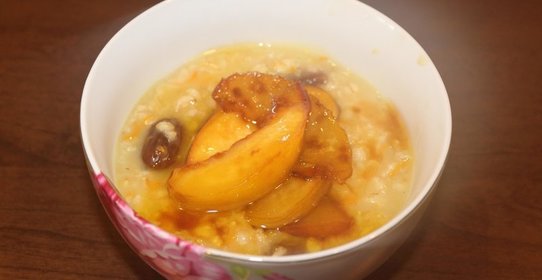 Овсяная каша с нектаринами