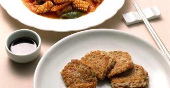 Печеночные блинчики с овощами