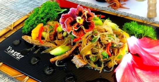 Салат китайский с говядиной