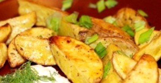 Картофель с зеленью