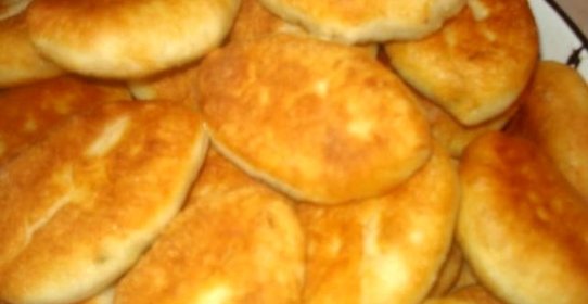 Пирожки с яйцом и зеленью