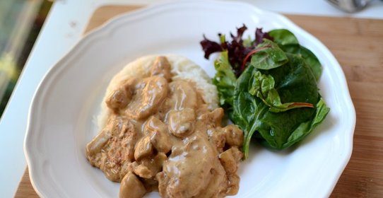 Свинина в грибном соусе