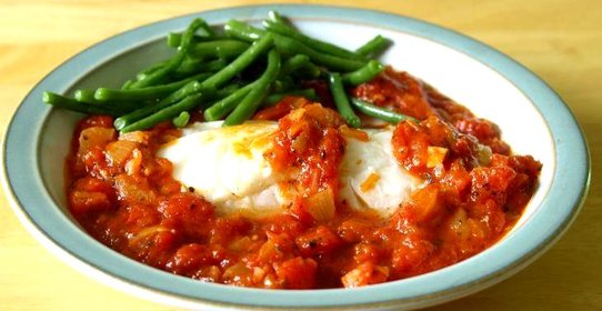 Треска в томатном соусе