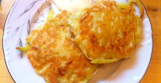 Оладьи из кабачков с чесноком