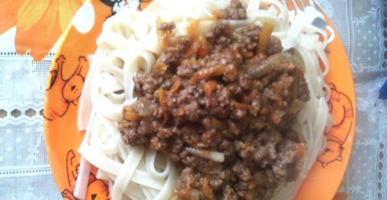 Спагетти с мясным соусом Болоньезе