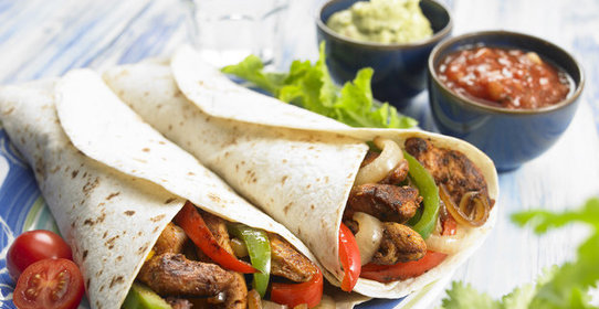 Фахитас с курицей и болгарским перцем