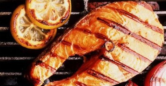 Рыба гриль на решетке