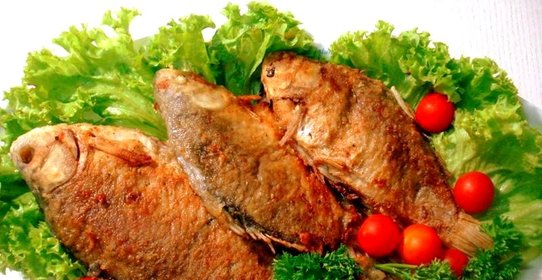 Карась на сковороде