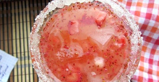 Клубнично-мятный коктейль