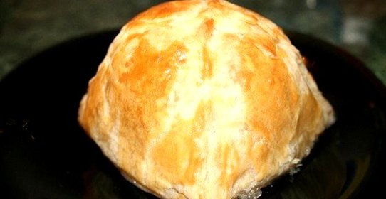 Булочки с яблоками из слоеного теста