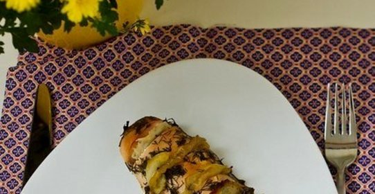 Курица, запеченная с яблоками