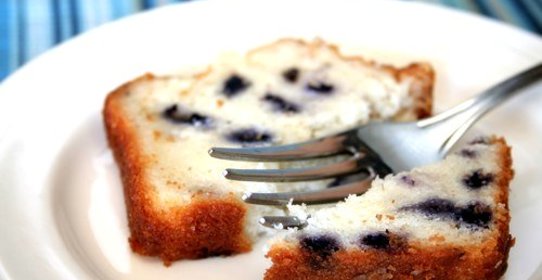 Лимонный хлеб с черникой