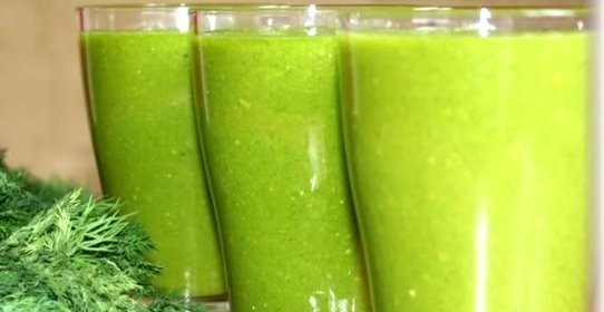 Зеленый коктейль с мандарином