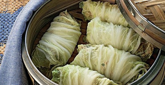 Трубочки из капусты со свининой