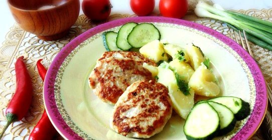 Котлеты из индейки с кабачками
