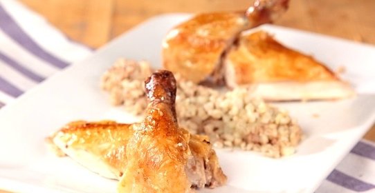 Курица, фаршированная крупой