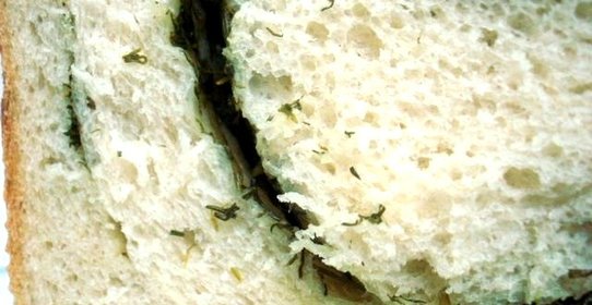 Укропно - чесночный хлеб в хлебопечке