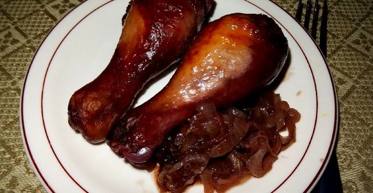 Куриные голени в вишневом соке