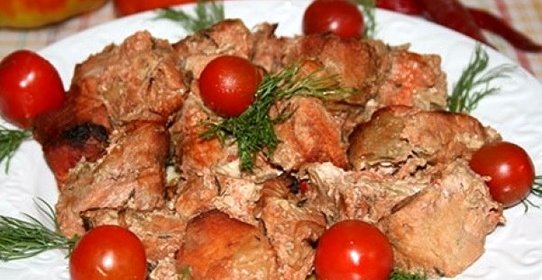 Маринованная свинина в духовке на обед