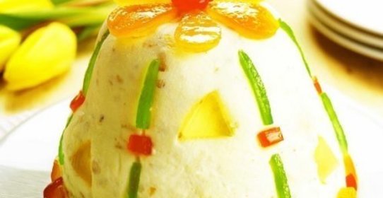 Пасха с миндалем и изюмом