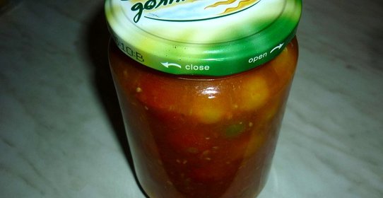 Помидоры черри в томатном соке