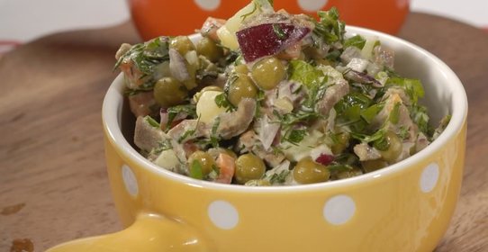 Салат со свиным языком