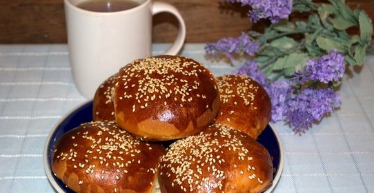 Булочки с мясом в духовке