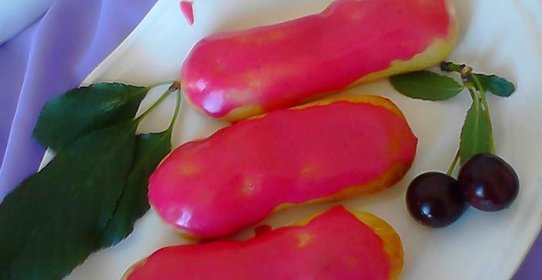 Вишневые эклеры