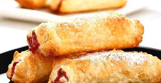 Пирожки с земляникой