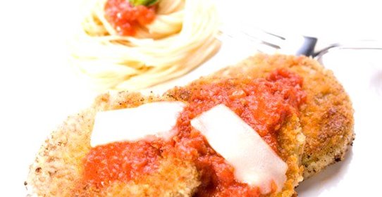 Оладьи из баклажана с томатной приправой