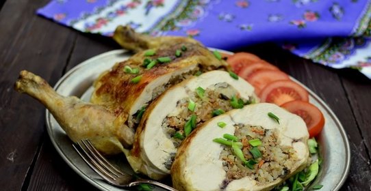 Курица фаршированная Праздничная