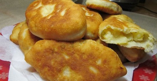 Дрожжевые пирожки в хлебопечке