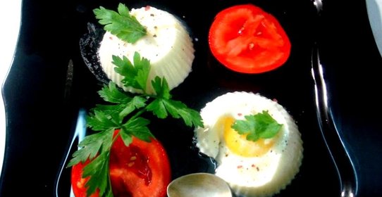 Яйца в смятку без скорлупы