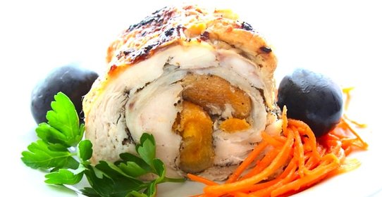 Индейка с персиками в духовке