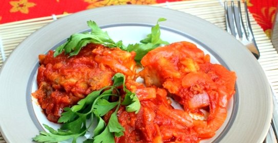 Рыба под томатным соусом