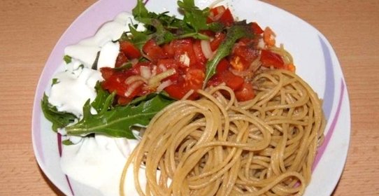 Салат к спагетти